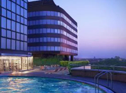 Hotel Le Meridien New Delhi Escort  